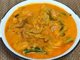 mango shrimp curry recipe, tangy curry recipe, dried shrimp recipe, Indian curry recipe, coconut curry, drumstick curry, raw mango recipes, flavorful curry dishes, easy curry recipe, aromatic curry recipe
