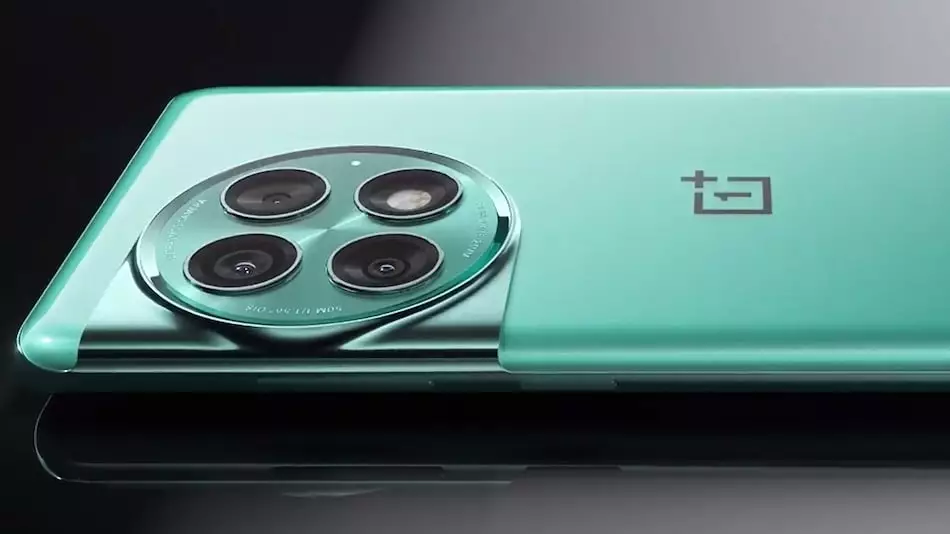 OnePlus Ace 3 Pro, OnePlus Ace series, 6,100mAh battery, Snapdragon 8 Gen 3, 100W fast charging, OnePlus Ace 3 Pro specs, OnePlus Ace 3 Pro leak, OnePlus Ace 3 Pro launch date, OnePlus Ace 2 Pro upgrade