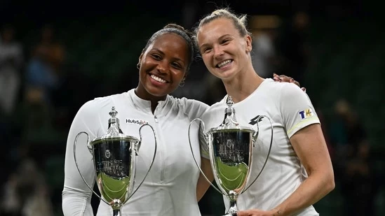 Taylor Townsend Katerina Siniakova Wimbledon 2024 women's doubles title Grand Slam victory American Taylor Townsend Czech partner Katerina Siniakova Canadian Gabriela Dabrowski New Zealand's Erin Routliffe Centre Court roof 7-6(5) 7-6(1) 10th