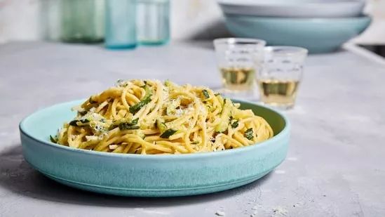 zucchini pasta recipe Italian pasta recipe dairy-free pasta recipe creamy pasta without cream zucchini-pecorino pasta recipe Amalfi Coast pasta recipe easy pasta recipe zucchini garlic pasta vegetarian pasta recipe summer pasta dish pasta with zucchini sauce healthy pasta recipe zucchini noodles Italian cuisine pasta alla nerano recipe simple pasta recipes quick pasta dinners creamy zucchini sauce best pasta recipes vegetarian dinner ideas zucchini basil pasta cooking with zucchini pasta without dairy