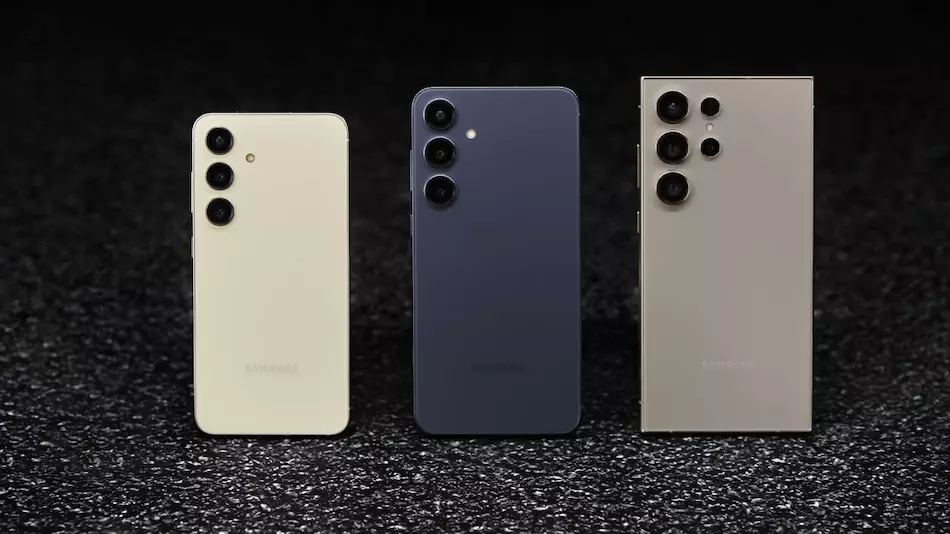 Samsung Galaxy S25 series Snapdragon 8 Elite Galaxy S25 launch early 2025 Galaxy S25 Ultra Galaxy S25+ slimmer Galaxy S24 successor Qualcomm Exynos 2500 MediaTek Dimensity 9400 Galaxy S25 chip Ice Universe leak Samsung Mobile President TM Roh Snapdragon Summit 2024 flagship S series Z series Galaxy Z Fold Galaxy Z Flip Snapdragon 8 Gen 3 Exynos 2400 SoC Samsung handsets slimmer phones Galaxy S25 specifications Galaxy S25 leaks Black Blue Green Titanium Galaxy S25 color options Galaxy S25 dimensions Galaxy S24 size comparison