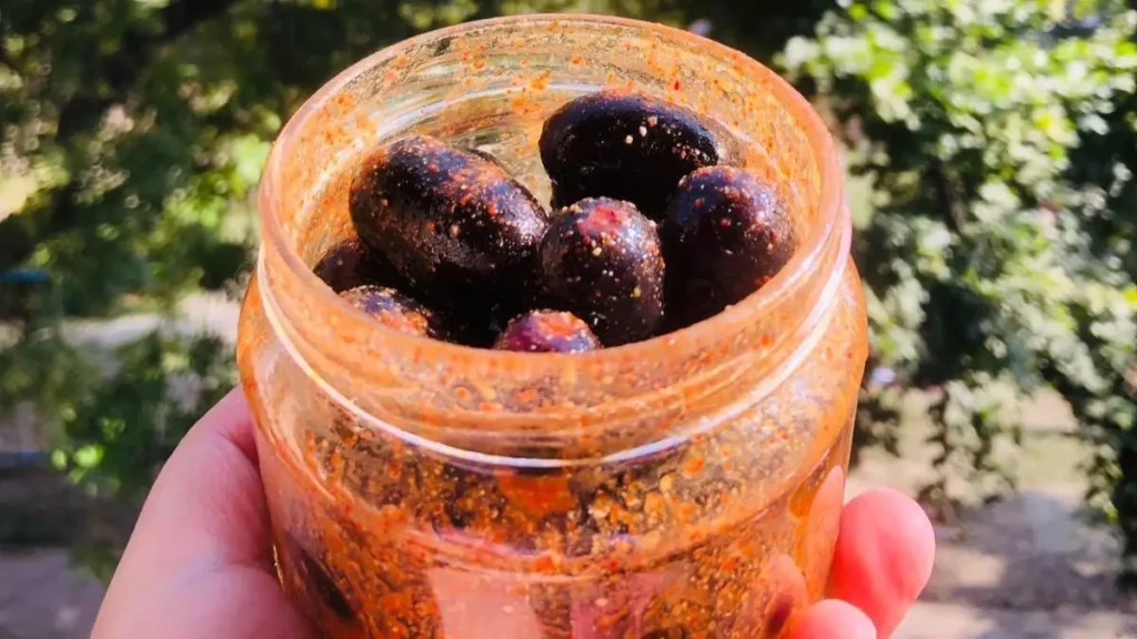 Masala Grapes recipe Spicy Masala Grapes Tangy grapes recipe Quick snack ideas Healthy fruit snacks Chaat masala grapes Indian fruit snacks Spicy fruit recipes Masala-coated grapes Easy grape recipes Amchur grapes recipe Lemon spiced grapes