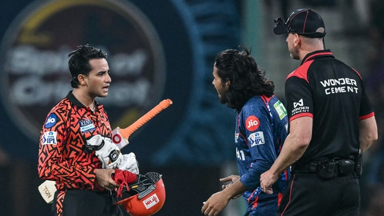 Abhishek Sharma Digvesh Rathi fight SRH vs LSG IPL 2025 Abhishek Sharma 59 runs Digvesh Rathi celebration SRH vs LSG highlights IPL fight video Ekana Stadium Lucknow IPL clash SRH vs LSG result Mitchell Marsh Aiden Markram partnership Heinrich Klaasen runs Kamindu Mendis injury IPL heated moment Abhishek Sharma aggressive Digvesh Rathi wickets IPL controversy Sunrisers Hyderabad win LSG out of playoffs Rishabh Pant performance SRH batting highlights Digvesh Rathi notebook celebration SRH vs LSG