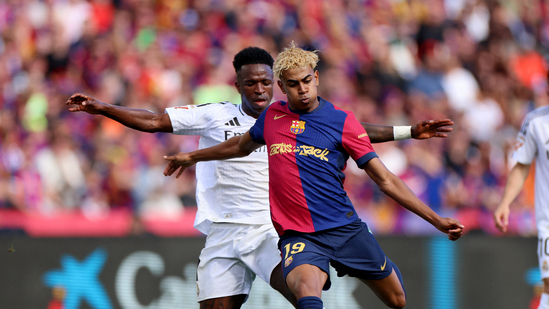 Barcelona Real Madrid La Liga El Clasico 2025 Kylian Mbappe hat-trick Raphinha goals Lamine Yamal Eric Garcia Pedri Ferran Torres Hansi Flick Carlo Ancelotti Thibaut Courtois Wojciech Szczesny Vinicius Junior Fermin Lopez Victor Munoz Alejandro Balde Andreas Christensen Spanish football La Liga title race Barcelona comeback seven-goal thriller football news today football results Barcelona vs Real Madrid Barcelona fixtures Real Madrid fixtures Barcelona highlights Real Madrid highlights El Clasico results live La Liga standings Mbappe goals La Liga scorers Barcelona goalscorers Real Madrid goalscorers Yama