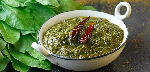 Lehsuni Palak recipe garlic spinach sabzi Indian spinach curry how to make Lehsuni Palak Chef Vishal Shrivastav Fort Rajwada spinach with garlic easy palak recipe healthy spinach recipe lunch dinner side dish vegetarian spinach recipe garlic tadka for palak ghee tadka recipes cumin seeds Indian spices Indian lunch recipes dinner recipes Indian tadka recipes quick spinach dish delicious Indian food green leafy vegetable