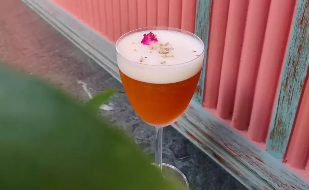 The Foothill cocktail recipe gin cocktail with apple Hapusa gin cocktail recipe Himalayan inspired drink lavender cocktail recipe Indian gin cocktails unique cocktail ideas how to make The Foothill cocktail Kawa syrup cocktail mixology at home easy gin cocktail recipes Hapusa gin ingredients botanical gin drinks best