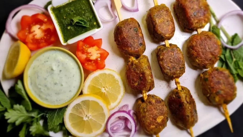 mutton gola kebabs recipe how to make gola kebab easy mutton kebab recipe Eid special mutton dishes soft kebabs Indian kebab recipe kebab for Eid minced meat recipes juicy mutton kebabs traditional gola kebabs fried kebabs with charcoal flavor homemade mutton kebabs gola kebab with raw papaya Eid ki dawat special dish mutton starter recipe spicy kebab recipe oval shaped kebabs kebabs with mutton fat