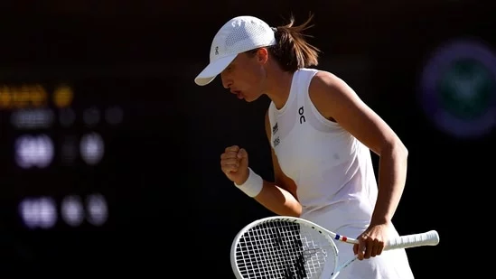 Iga Swiatek Wimbledon final Swiatek beats Bencic Wimbledon semifinal Wimbledon 2025 women’s final Amanda Anisimova Grand Slam final tennis news Wimbledon Centre Court Polish tennis star Swiatek grass court success Swiatek record Wimbledon title match Swiatek Grand Slam record Roland Garros champion Swiatek US Open winner women’s singles final tennis updates Swiatek perfect finals record Wimbledon highlights Swiatek vs Bencic results