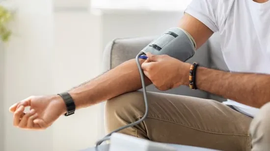 how to measure blood pressure at home correct way to check blood pressure blood pressure reading guide home blood pressure monitor how to use BP machine properly cardiologist advice on blood pressure checking mistakes while checking blood pressure accurate blood pressure measurement health tips BP reading technique avoid BP reading errors systolic diastolic pressure normal BP level high blood pressure symptoms hypertension awareness blood pressure chart blood pressure numbers explained healthy BP