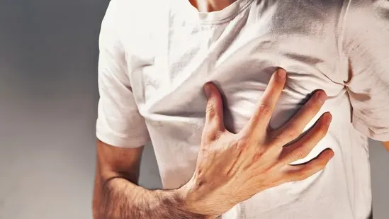 heart disease symptoms chest pain warning signs irregular heartbeat swollen feet jaw pain heart attack signs heart health awareness cardiologist tips unusual fatigue sleep apnea heart failure dizziness causes arm pain from heart attack swollen ankles heart health education cardiovascular disease prevention early detection of heart disease persistent cough white mucus pink mucus throat discomfort jaw discomfort heart attack in women heart disease in men cardiovascular risk factors swollen legs causes heart health tips cardiology