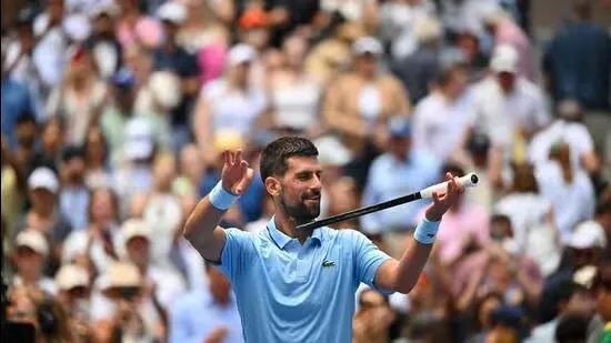 Novak Djokovic struggles with rhythm and fitness at US Open 2025 after skipping tune-up events while Carlos Alcaraz dominates early rounds with clinical tennis.