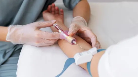 apple benefits daily apple health tips weight loss fruits fatty liver treatment colon cancer prevention cholesterol control gut health remedies fiber-rich fruits healthy snacks apples for digestion diabetes control fruits for inflammation natural sugar control reduce joint inflammation apple antioxidants healthy diet for liver apple for diabetes natural detox fruit snacks weight management food apple weight loss tips apple