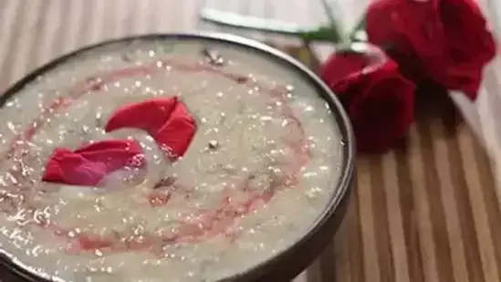 Independence Day 2025 Indian tricolour recipes Chef Sanjeev Kapoor desserts Independence Day sweets Indian flag inspired food tiranga recipes saffron dessert imarti recipe Independence Day kheer coconut rose kheer recipe green halwa hara moong halwa patriotic sweets Indian Independence Day food recipes for August 15 Indian festival desserts urad dal imarti cardamom sugar syrup coconut cream dessert rose kheer with nuts green gram halwa Indian dessert garnished with pistachios almonds walnuts ghee fried sweets