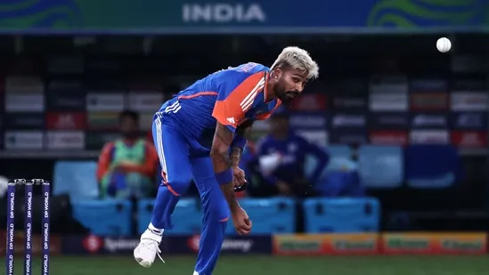 Asia Cup 2025 final India vs Pakistan Hardik Pandya injury update Abhishek Sharma injury Asia Cup final news Team India Asia Cup Super Over India vs Sri Lanka Hardik Pandya cramps Abhishek Sharma cramps Hardik Pandya hamstring Asia Cup Dubai International Stadium Morne Morkel bowling coach update Team India injury news Asia Cup latest updates India vs Pakistan final preview Hardik Pandya fitness Abhishek