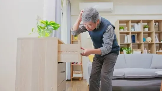 forgetfulness vs dementia dementia early signs dementia symptoms memory loss dementia difference between forgetfulness and dementia dementia diagnosis dementia treatment tips dementia prevention memory problems normal aging memory lapses Alzheimer’s disease early dementia signs dementia management brain health memory care healthy brain lifestyle dementia support dementia advice dementia awareness neurology expert dementia in elderly cognitive decline brain fitness healthy lifestyle for dementia dementia causes dementia risk factors dementia therapy dementia exercises dementia diet dementia sleep importance dementia stress management dementia and depression dementia daily life dementia