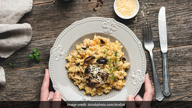 barley moong dal khichdi recipe healthy khichdi recipe Indian khichdi recipe vegetarian barley recipes moong dal benefits weight loss khichdi easy khichdi recipe low fat khichdi heart healthy meal fiber rich khichdi protein rich Indian food barley lentil khichdi balanced diet recipe quick Indian dinner recipe one pot meal India homemade khichdi recipe nutritious Indian food vegetarian protein source khichdi with vegetables simple khichdi recipe easy dinner recipes moong dal barley dish light meal Indian comfort food digestion friendly meal healthy vegetarian recipes easy Indian lunch ideas immunity boosting khichdi moong