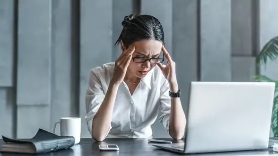 heart disease rise metro cities desk job heart health World Heart Day cardiovascular disease awareness office workers sedentary lifestyle health risks India Inc Heart Index Ekincare report heart risk factors physical inactivity office employees heart problems 30 minutes exercise brisk walking stretching workouts heart healthy diet workplace wellness corporate health junk food alternatives nuts fruits hydration healthy snacks sleep importance 7 hours rest blood pressure control cardiac fitness office standing desks walking meetings wellness programs yoga cardio challenges hydration stations annual health screenings digital health nudges corporate wellness productivity sick leave reduction employee wellbeing cardiovascular fitness tips metro professionals urban lifestyle health awareness