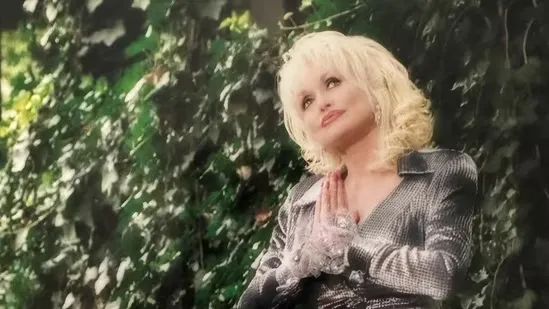 Dolly Parton health Dolly Parton illness Dolly Parton recovery Dolly Parton news Freida Parton Facebook post Dolly Parton sister prayer Dolly Parton health update Dolly Parton fans reaction Dolly Parton latest news Dolly Parton 2025 Las Vegas Dolly Parton residency postponed country music legend Dolly Parton prayer request Dolly Parton support from fans Dolly Parton family update Dolly Parton emotional post Dolly Parton strong woman Dolly Parton health condition Dolly Parton prayers viral post Dolly Parton social media