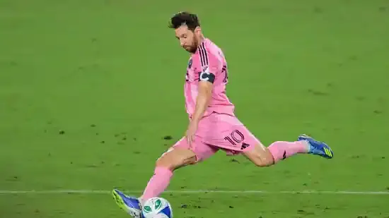 Lionel Messi Inter Miami Atlanta United MLS Messi goals Messi assists Inter Miami vs Atlanta United Inter Miami win Inter Miami highlights MLS 2025 Messi brace Jordi Alba goal Luis Suarez goal Chase Stadium Fort Lauderdale Inter Miami victory MLS match report Messi performance Inter Miami match Messi news MLS top scorer Messi assists leaderboard FC Cincinnati Eastern Conference Inter Miami playoff position Miami vs Atlanta score Miami clean sheet Rocco Rios Novo goalkeeper Atlanta United loss Atlanta United injuries