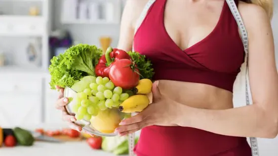 breast cancer prevention foods reduce breast cancer risk best foods for breast health nutritionist tips healthy diet for women foods that fight cancer pomegranate benefits cruciferous vegetables broccoli cauliflower cabbage soybeans soy dal tofu soymilk amla guava vitamin C rich foods olive oil health benefits flaxseeds ground flaxseed daily consumption women cancer awareness breast cancer statistics India breast cancer diet tips eat to prevent cancer anti cancer foods cancer fighting foods natural cancer prevention cancer diet plan