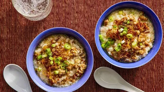 Ranbir Kapoor recipe winter dish Bollywood comfort food congee recipe crispy chilli oil easy congee at home celebrity chef recipes Harsh Dixit Ranbir Kapoor favourite food KL Rahul favourite winter dish Alia Bhatt recipes Janhvi Kapoor meals Athiya Shetty congee healthy porridge warming winter food Bollywood winter recipes home cooking recipes spicy chilli oil East Asian porridge rice porridge winter comfort food warming