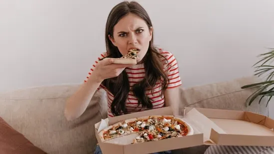 stress eating emotional eating binge eating emotional binge eating coping strategies mindful eating healthy eating habits break the cycle of stress eating manage cravings track triggers emotional health weight management nutrition advice diet tips healthy lifestyle mental wellness stress management reduce stress stress eating tips emotional regulation stop emotional eating control eating habits prevent binge eating psychology tips psychiatrist advice mental health wellness tips healthy snacks meal planning mindful eating