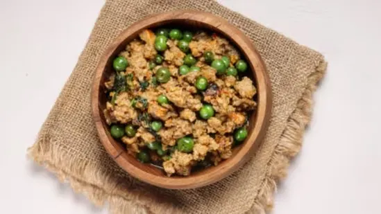 high protein Indian recipes workout meal ideas muscle recovery foods moong dal chilla recipe soya kheema Indian protein dishes lentil power bowl fitness nutrition India gym diet recipes protein rich meals healthy Indian cooking quick high protein foods post workout meals vegetarian protein ideas Indian fitness food meal prep India strength diet easy protein recipes