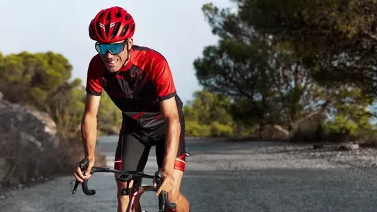 women heart health exercise study exercise benefits women vs men cardiovascular research Nature Cardiovascular Research fitness study workout advantage women heart disease prevention physical activity guidelines gender health difference estrogen and heart health muscle composition endurance muscle fibres fat metabolism during exercise heart protection lower risk women exercise minutes per week men exercise findings wearable device research cardiovascular health improvement medical insights fitness for women health news workout science gender based study heart health benefits less exercise healthy lifestyle research