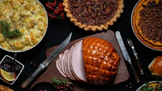 gut health tips eating out digestion tips bloating prevention restaurant eating guide healthy dining habits gastroenterologist advice Harvard doctor gut friendly foods reduce bloating lean protein choices healthy restaurant choices mindful eating tips avoid ultra processed foods simple carbs for digestion best vegetables for gut health avoid fizzy drinks smart dessert choices healthy digestive system eating out without discomfort better gut choices dining tips from doctor healthy stomach habits avoid heavy sauces easy to digest meals gut friendly dining blood sugar control after meals California gastroenterologist digestion wellness tips eat healthy at restaurants