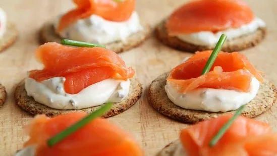 fatty fish health benefits omega 3 fatty acids heart health salmon sardines mackerel herring omega 3 foods cardiovascular wellness inflammation reduction Dr Kunal Sood diet for heart health omega 3 EPA DHA fatty fish diet best fish for omega 3 natural heart health tips healthy diet plan fish oil vs food omega 3 benefits fish for cholesterol lowering triglycerides healthy eating omega 3 research dietitian advice omega 3 inflammation study cardiovascular disease prevention healthy heart diet omega 3 fish benefits