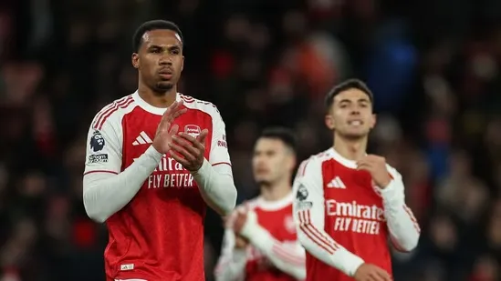 Arsenal Premier League top spot Manchester City title challenge Liverpool resurgence Aston Villa winning run Premier League title race Arsenal vs Brighton Manchester City vs Nottingham Forest Ollie Watkins impact Florian Wirtz goal Premier League results football news England top flight Arsenal lead City pressure Villa form Liverpool comeback Premier League table festive fixtures football analysis Guardiola Arteta Emery Klopp title contenders Premier League season 2025 football updates EPL latest news