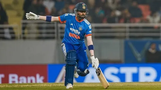 Irfan Pathan analysis Hardik Pandya batting struggle Hardik Pandya slow innings second T20I India vs South Africa match report Hardik Pandya low strike rate Pathan reaction Hardik Pandya performance dip Indian cricket concerns Shubman Gill form issue Suryakumar Yadav form worry India batting collapse T20 World