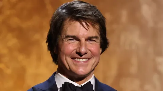 Tom Cruise Christmas cake Tom Cruise coconut cake Hollywood celebrities Cruise cake tradition Glen Powell Miles Teller Jon Hamm Kirsten Dunst Cobie Smulders Rosie O’Donnell Brooke Shields Top Gun Maverick Cruise holiday gift Hollywood Christmas tradition celebrity news festive celebrity gifts viral celebrity stories entertainment news Hollywood updates celebrity holiday traditions Cruise dessert famous coconut cake film stars Christmas treats Hollywood friendships festive season Hollywood exclusives media buzz entertainment highlights celebrity interviews holiday season stories