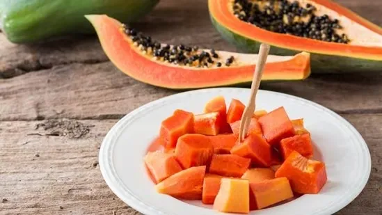 papaya during pregnancy papaya safety pregnancy diet ripe papaya unripe papaya papain risks pregnancy foods to avoid pregnancy nutrition tips safe fruits for pregnancy papaya benefits for pregnancy papaya risks for pregnancy pregnancy digestive health pregnancy fibre rich foods pregnancy vitamin C sources pregnancy immune support pregnancy constipation relief pregnancy bloating remedies pregnancy heartburn relief