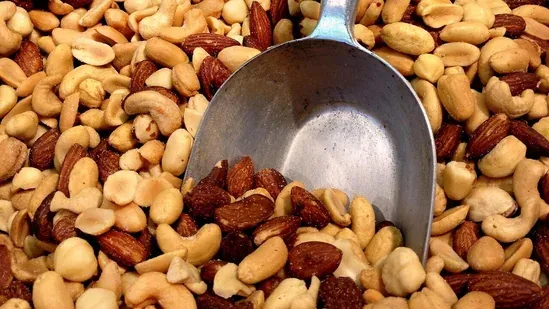 dry fruits for weight loss healthy weight loss foods nutrient dense dry fruits best nuts for weight loss almonds benefits for weight loss walnuts for fullness peanuts protein benefits dates for metabolic health prunes for digestion fibre rich foods healthy fats for weight loss natural appetite control low glycaemic snacks