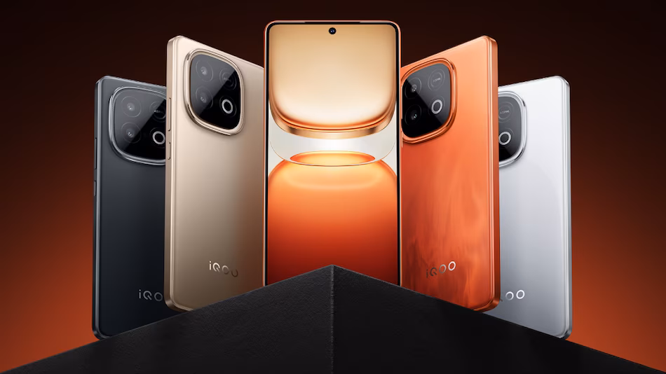 iQOO Z11 Turbo design teaser blue finish 6.59-inch AMOLED display Snapdragon 8 Gen 5 SoC 7,600mAh battery in-display fingerprint sensor IP68 IP69 water dust resistance Vivo sub-brand smartphone launch upcoming iQOO Z11 Turbo Weibo leak expected specs gaming smartphone high performance metal