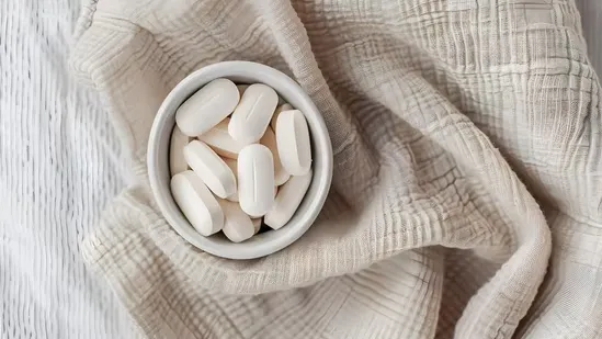 Magnesium glycinate benefits magnesium glycinate for sleep magnesium glycinate for anxiety insomnia relief natural sleep support stress reduction nervous system balance melatonin support muscle relaxation gentle magnesium supplement daily anxiety management better sleep quality mineral for