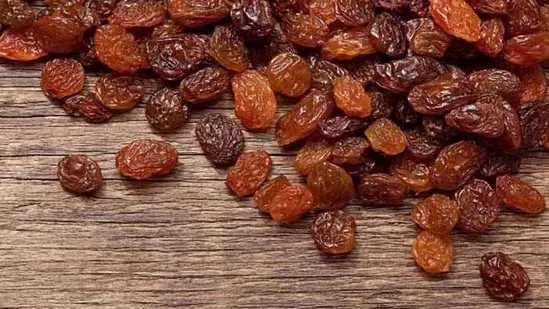 soaked munakka benefits black raisins health benefits munakka for digestion soaked munakka in morning black raisins nutrition natural remedy munakka for acidity soaked raisins for energy soaked munakka for eyes munakka antioxidant benefits munakka for oral health soaked raisins for gum care natural acidity relief munakka for vision munakka for cancer prevention soaked munakka for blood pressure munakka for