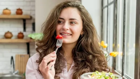 blood sugar control insulin spikes eating order healthy metabolism endocrinologist advice blood glucose management insulin resistance diabetes prevention metabolic health weight management glucose levels protein first vegetables first carb control healthy eating tips blood sugar balance insulin regulation meal timing glucose absorption diet hacks wellness tips nutrition science hormone health blood sugar stability diabetes friendly habits insulin sensitivity healthy lifestyle food sequencing metabolic response blood sugar tips simple health changes glucose management insulin control daily nutrition healthy habits metabolic wellness blood sugar regulation insulin balance diet strategy glucose stability