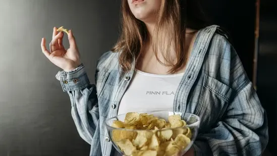 mindless snacking habits fitness coach advice stop emotional eating healthy eating tips mindful eating strategies weight management tips snack control techniques digestion health improvement stress eating solutions late night snacking prevention healthy lifestyle habits diet awareness techniques hunger vs boredom eating food behaviour change sustainable fitness tips nutrition mindset control cravings naturally eating discipline strategies healthy routine building conscious eating methods wellness coaching advice long term weight loss tips lifestyle nutrition guidance fitness expert tips eating pattern awareness snack addiction control balanced diet habits holistic fitness approach daily health practices mindful living tips food habit correction sustainable health habits