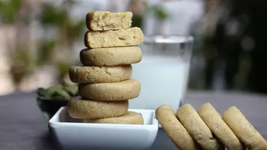 singhara atta cookies winter baking recipe healthy indian cookies water chestnut flour recipe gluten free cookies fasting friendly snacks winter healthy sweets indian winter recipes homemade cookies healthy festive baking singhara flour benefits traditional indian baking winter dessert ideas jaggery cookies ghee cookies