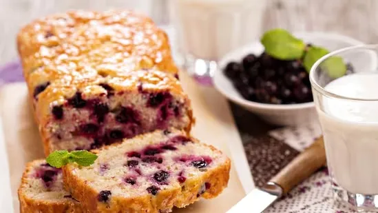 Christmas cake recipes homemade Christmas cakes festive baking holiday desserts plum cake recipe stollen bread recipe Dundee cake Christmas pudding recipe Christmas baking ideas holiday baking at home festive desserts winter baking Christmas treats homemade holiday cakes traditional Christmas desserts festive