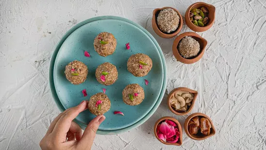 protein laddoo recipes winter sweets healthy laddoos high protein snacks winter nutrition Indian healthy sweets protein rich desserts oats laddoo sesame laddoo til laddoo coconut protein laddoo dry fruit laddoo homemade laddoos winter snacks for fitness healthy Indian desserts protein snacks India winter superfoods
