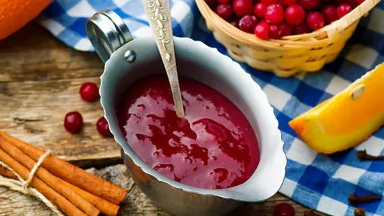 cranberry chutney Christmas 2025 festive cranberry chutney panch phoron chutney Indian spiced cranberry sauce healthy Christmas side dish antioxidant rich chutney holiday roast accompaniment Christmas food ideas Indian fusion Christmas recipe winter chutney recipe spiced cranberry chutney Christmas table sides