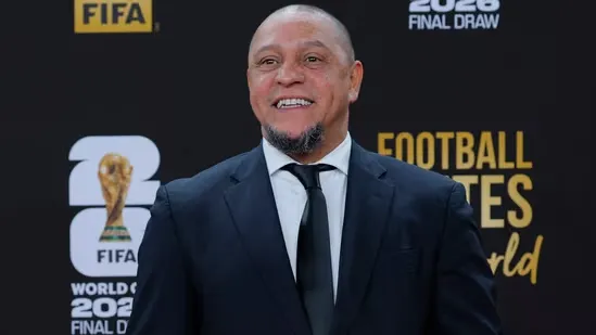 Roberto Carlos health update Roberto Carlos heart procedure Roberto Carlos hospital news Roberto Carlos recovery Real Madrid legend Brazil football icon coronary angioplasty preventive medical procedure Roberto Carlos statement football legend health scare