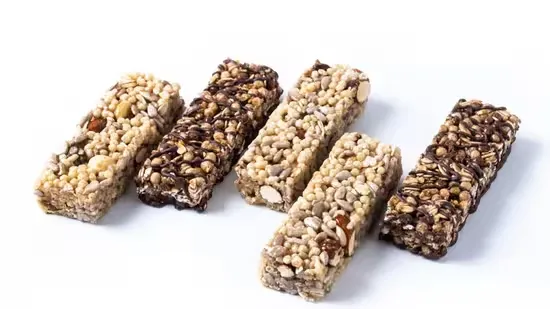 protein bars health risks protein snacks side effects packaged protein foods gut health protein bars artificial sweeteners maltitol chicory root fibre protein diet myths high protein snacks dangers protein bars digestion issues bariatric surgeon advice Fortis Hospital Mumbai protein bars inflammation ultra processed foods