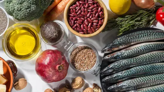 zinc deficiency symptoms zinc and vision health age related vision loss zinc rich foods zinc benefits for eyes zinc for immunity zinc for skin hair nails zinc absorption tips zinc deficiency signs macular degeneration prevention zinc foods for vegetarians zinc rich diet zinc for wound healing zinc daily requirement zinc