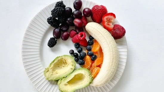 colourful fruits vegetables gut health eat the rainbow plant based diet fibre diversity gut microbiome healthy digestion UK surgeon Dr Karan Rajan health advice colourful diet benefits fruits and vegetables benefits antioxidants polyphenols fibre rich foods gut bacteria health digestive health tips heart health foods brain