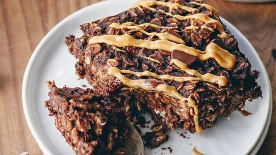 chocolate brownie baked oats healthy breakfast recipe high protein breakfast high fibre breakfast nutrition scientist recipe baked oats recipe brownie oats breakfast gut healthy breakfast meal prep breakfast healthy chocolate breakfast peanut butter baked oats nutrition expert breakfast oats recipe healthy oats breakfast
