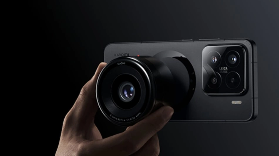 Xiaomi Modular Optical System Xiaomi modular camera Xiaomi magnetic lens Xiaomi MWC 2025 Xiaomi camera innovation Xiaomi smartphone photography Xiaomi professional camera phone Xiaomi LaserLink technology Xiaomi mobile imaging Xiaomi camera accessory Xiaomi modular lens system Xiaomi 35mm lens
